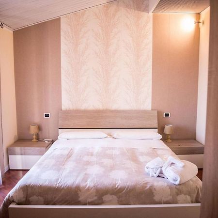 Hotel Lonatino Lonato Kültér fotó