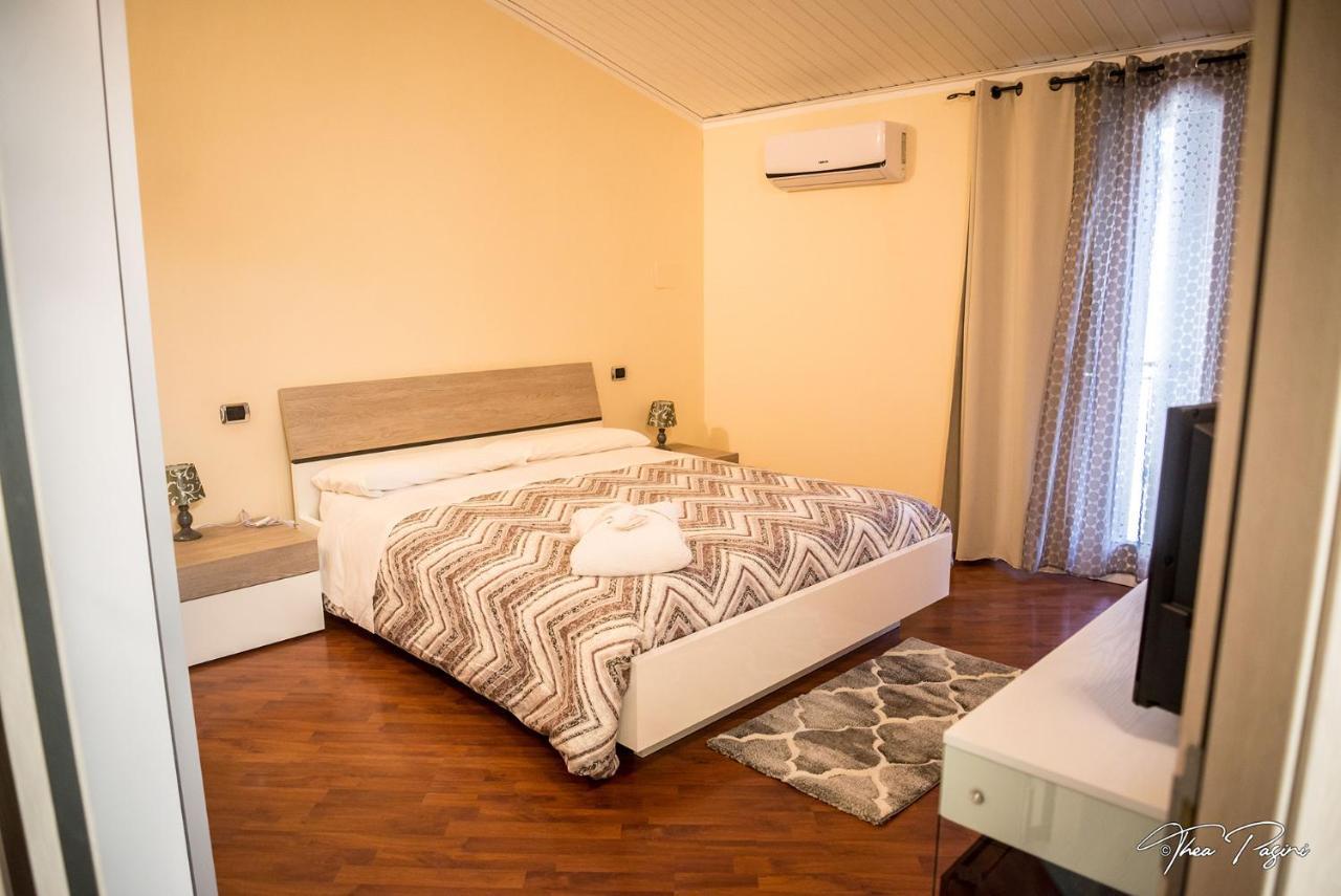 Hotel Lonatino Lonato Kültér fotó